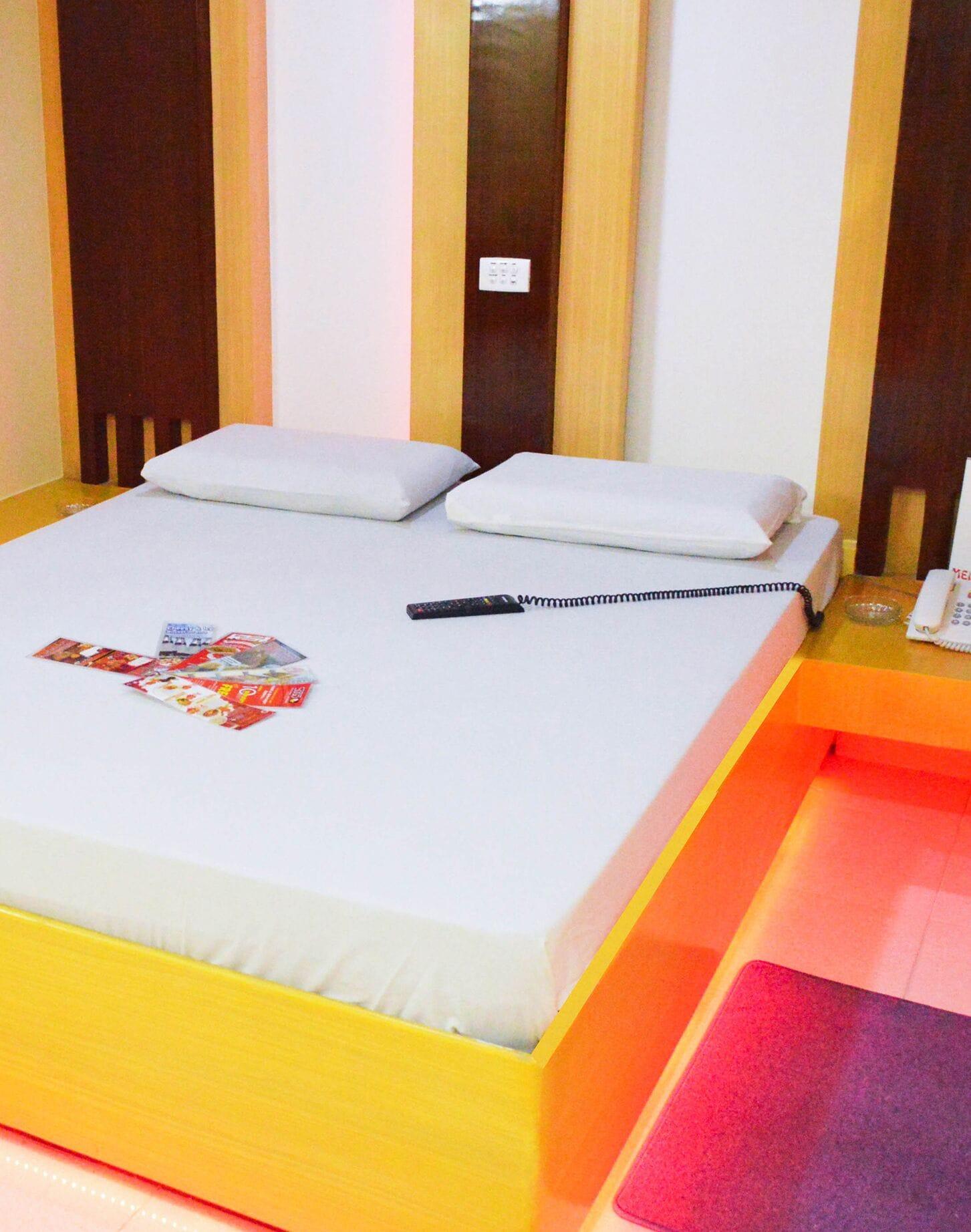 Hotel Sogo Tarlac Esterno foto