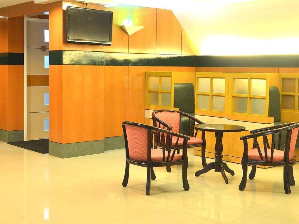 Hotel Sogo Tarlac Esterno foto
