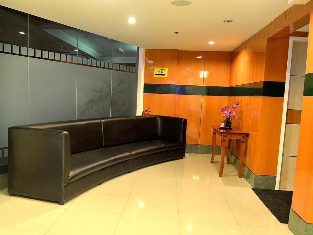 Hotel Sogo Tarlac Esterno foto