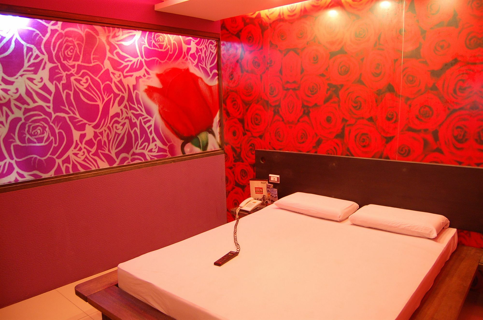 Hotel Sogo Tarlac Esterno foto