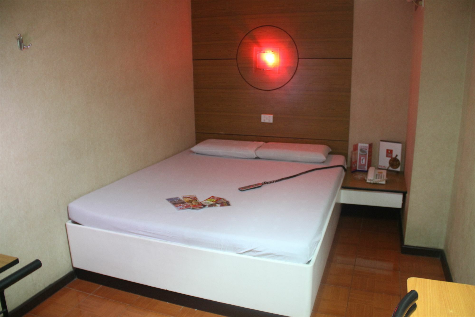 Hotel Sogo Tarlac Esterno foto